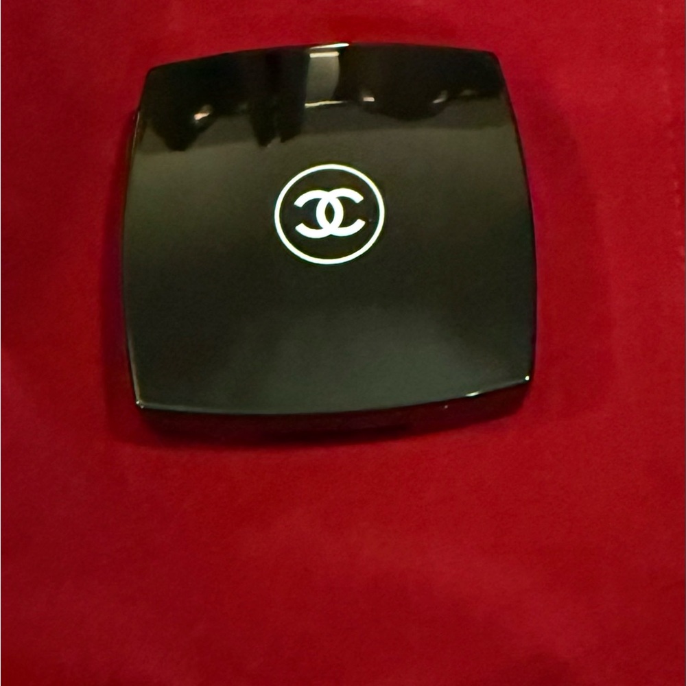 CHANEL-mirror compact